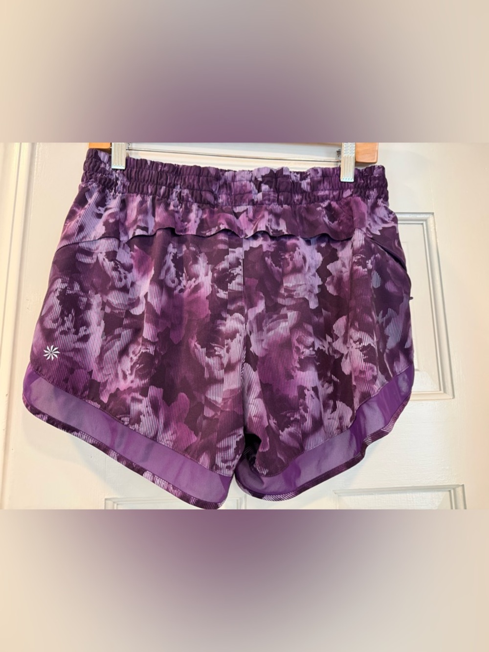 Athleta printed mesh racer run short 4“ Small - Picture 3 of 9